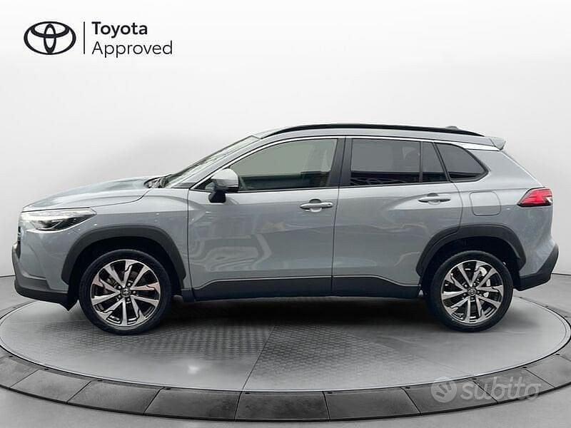 Usata Toyota Corolla Cross 140 CV (102 kW) 2025 Grigio SUV
