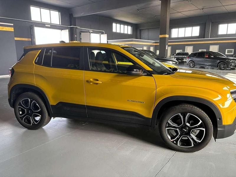 Nuova Jeep Avenger Summit 101 CV (74 kW) 2025 Sun SUV