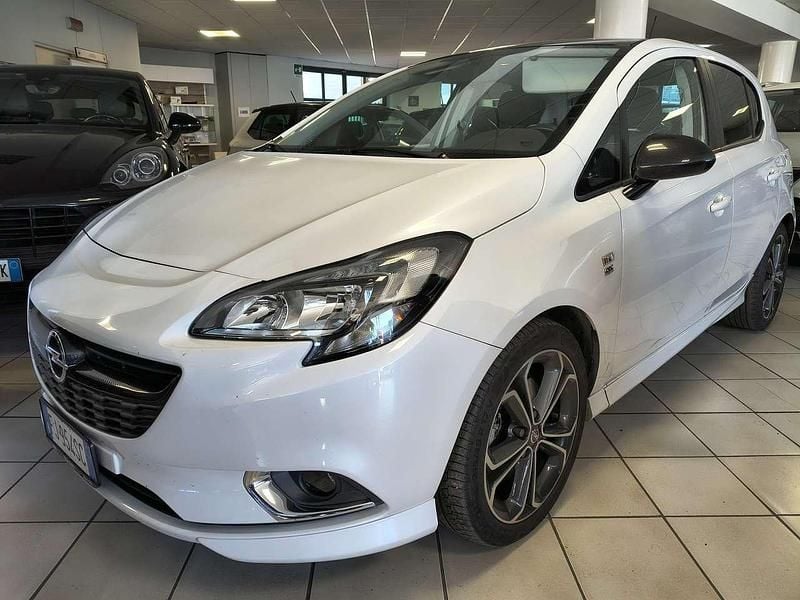 Bianco Usata 2017 Opel Corsa OPC Tre volumi | 12.500 € (Buon prezzo) - Immagine 1/4