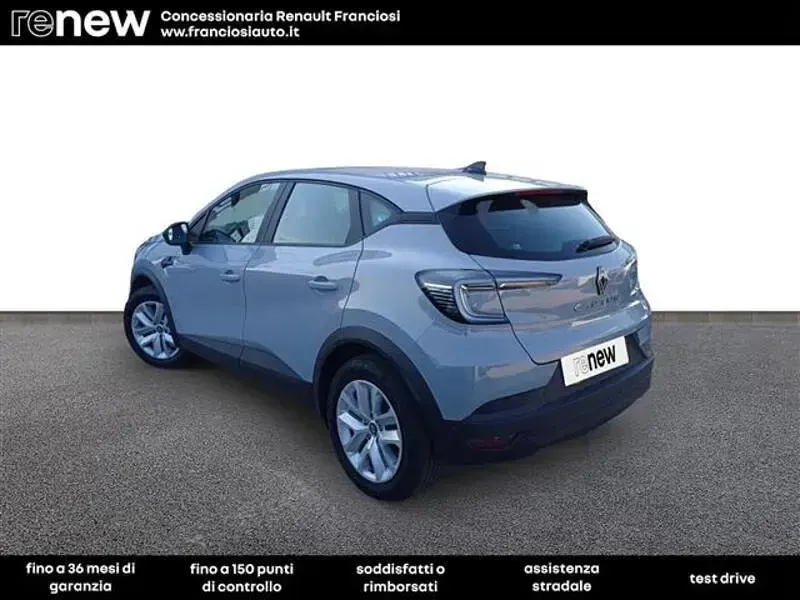Usata Renault Captur Evolution 100 CV (73 kW) 2024 Grigio chiaro SUV