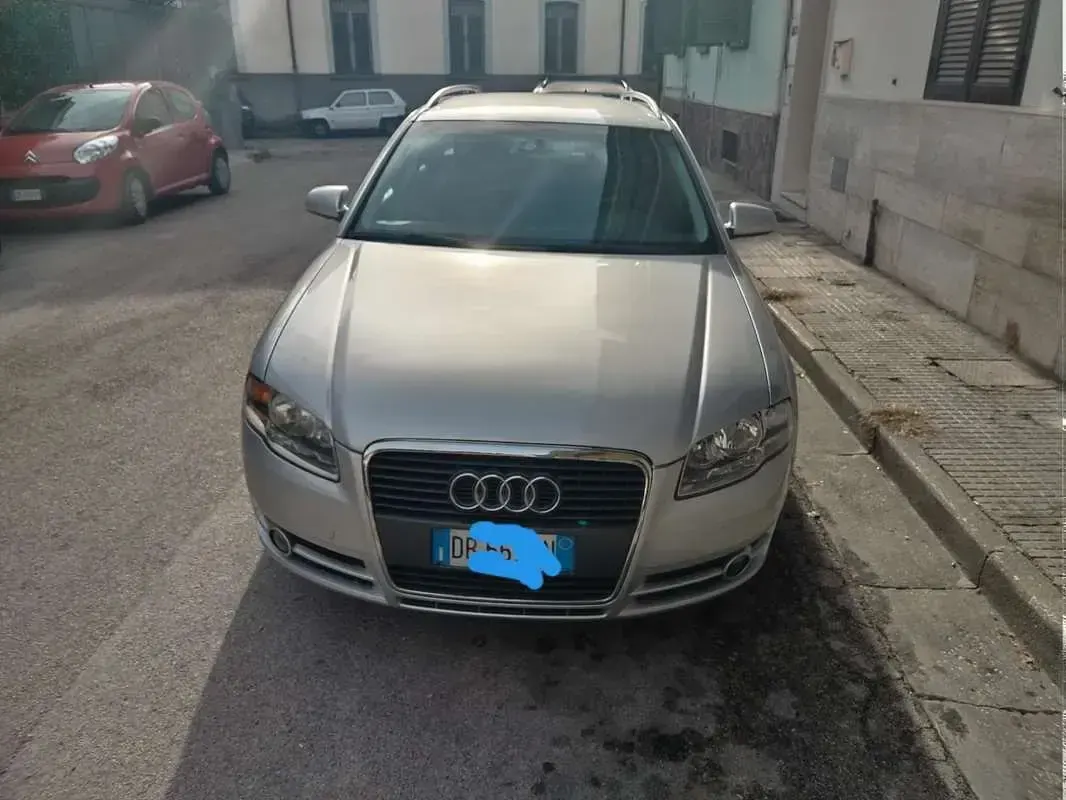 Usata Audi A4 Ambiente 140 CV (102 kW) 2006 Grigio Station wagon
