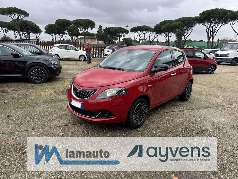 Rosso Usata 2023 Lancia Ypsilon Gold Due volumi | 9800 € (Super prezzo) - Immagine 1/4