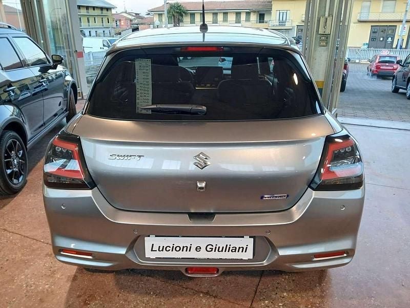 Nuova Suzuki Swift 83 CV (61 kW) 2025 Argento Utilitaria