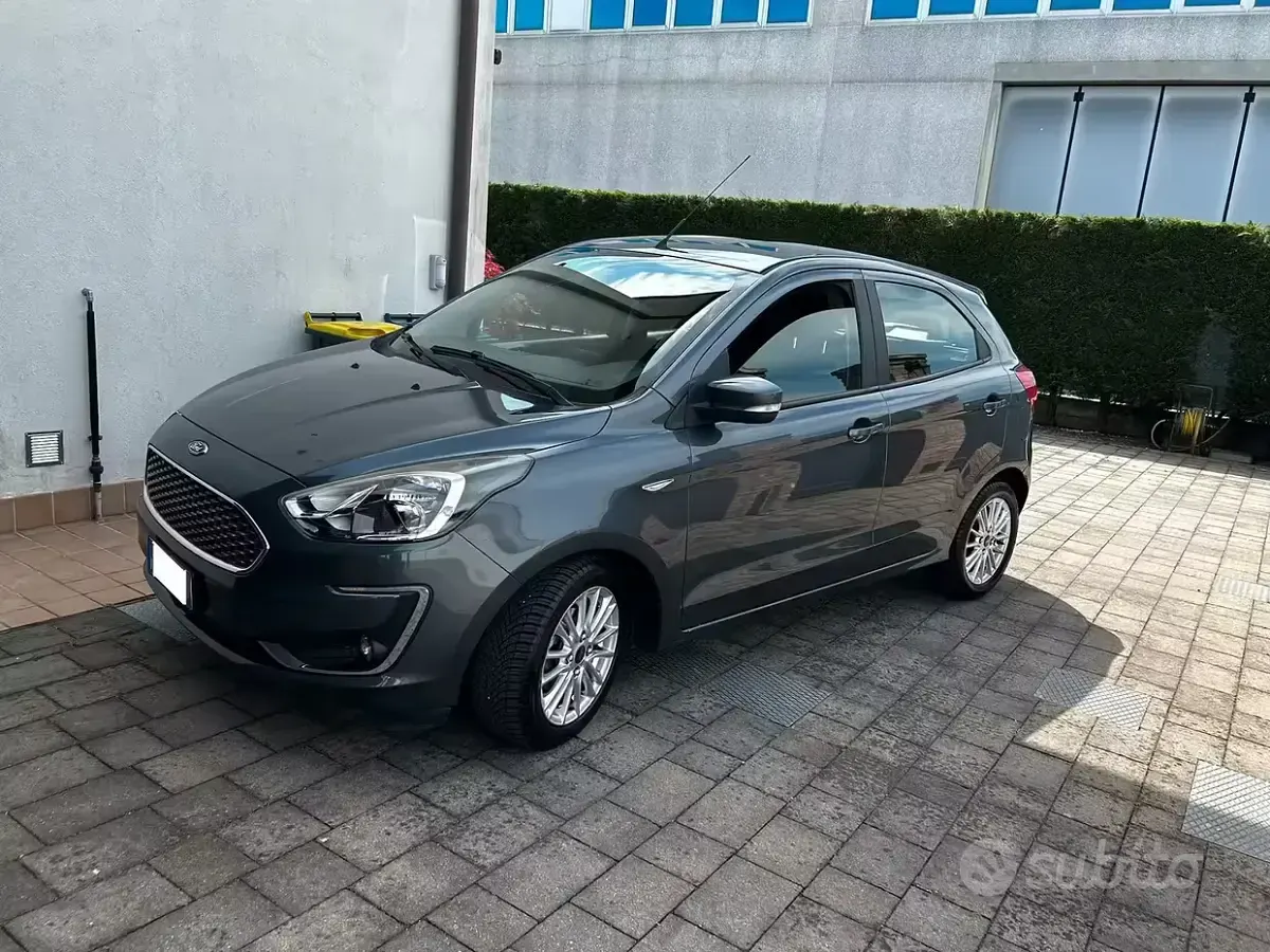 Usata Ford Ka Plus 95 CV (69 kW) 2019 Grigio Utilitaria