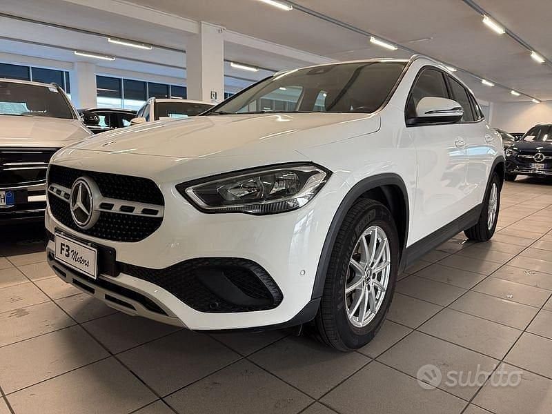 Bianco Usata 2021 Mercedes GLA200 Executive SUV | 28.900 € (Ottimo prezzo) - Immagine 1/4