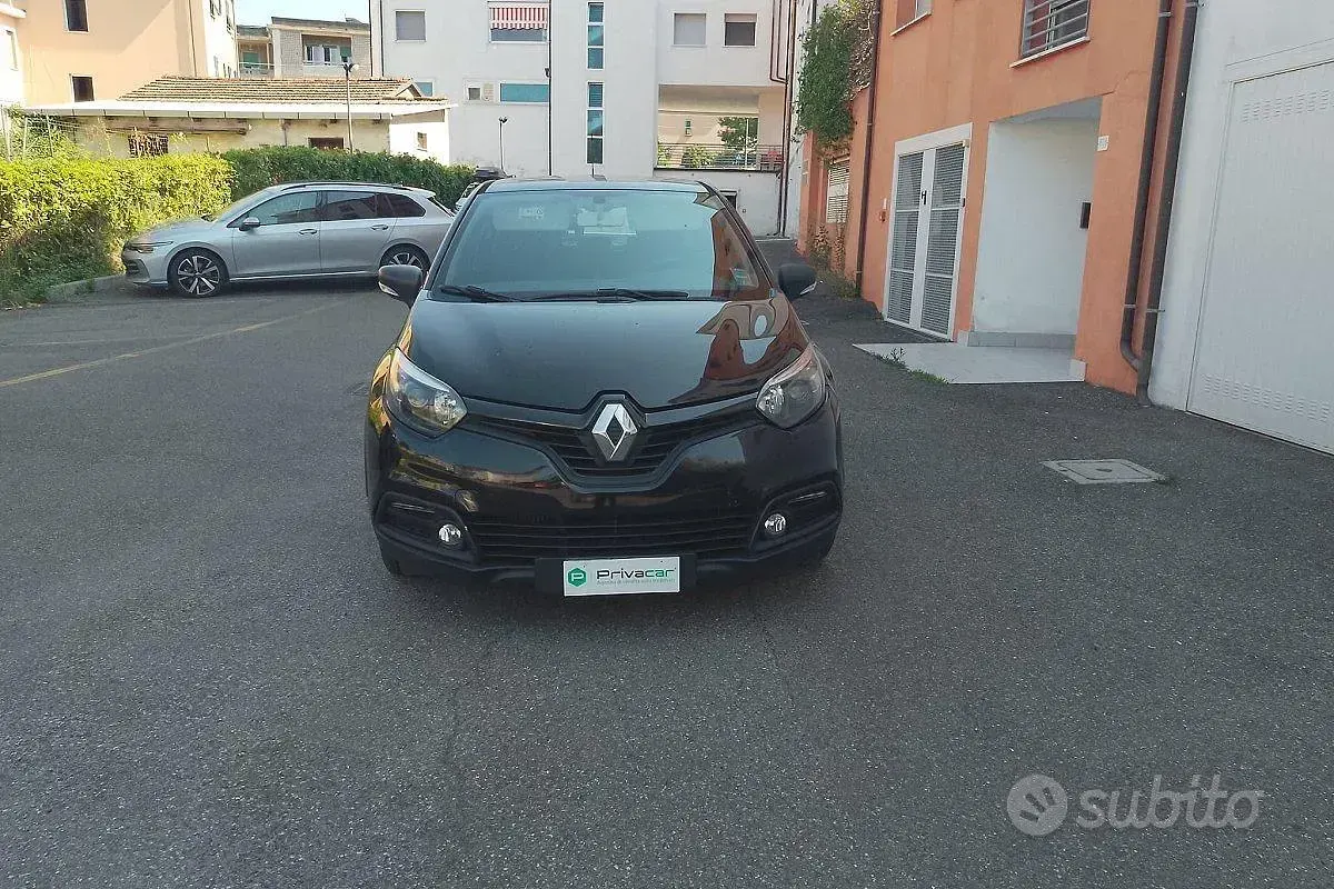 Usata Renault Captur 90 CV (66 kW) 2015 Nero SUV