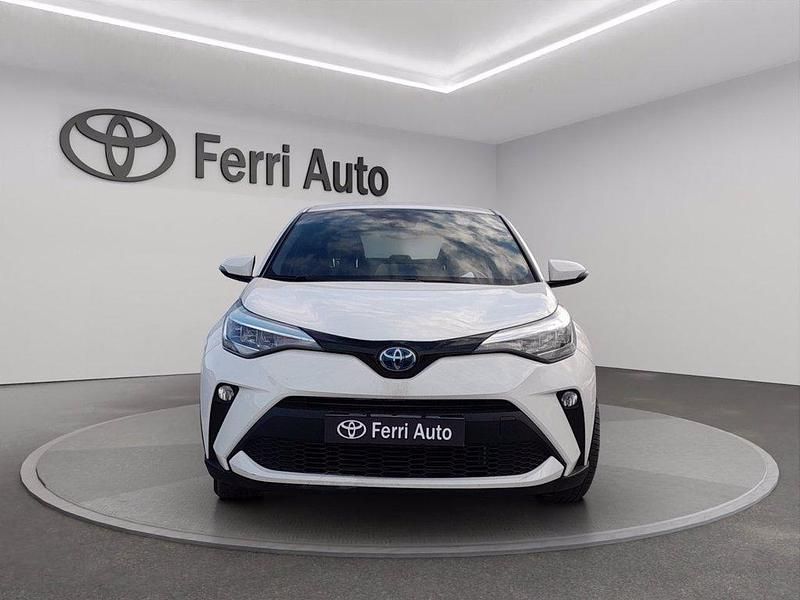 Usata Toyota C-HR Active 122 CV (89 kW) 2023 Solid white SUV
