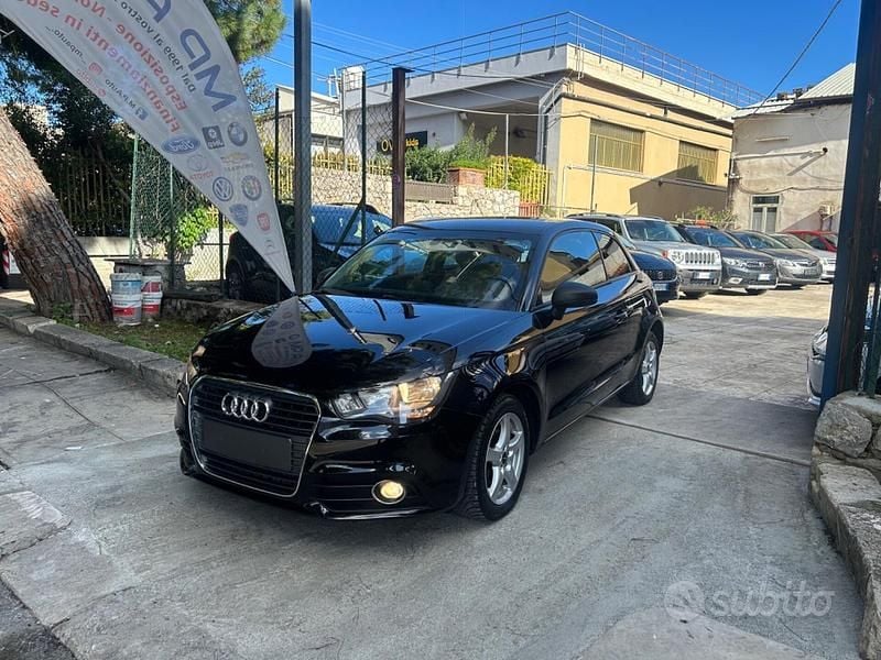 Nero Usata 2012 Audi A1 Ambition Berlina | 9899 € (Buon prezzo) - Immagine 1/4