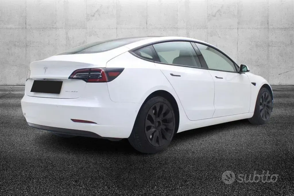 Usata Tesla Model 3 152 kW (208 CV) 2020 Bianco Berlina