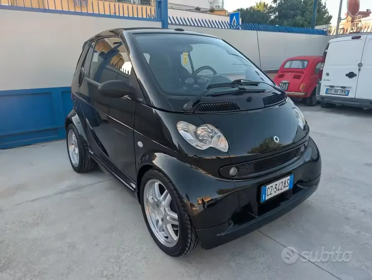 Usata Smart ForTwo Cabrio Brabus 75 CV (55 kW) 2005 Nero Cabrio