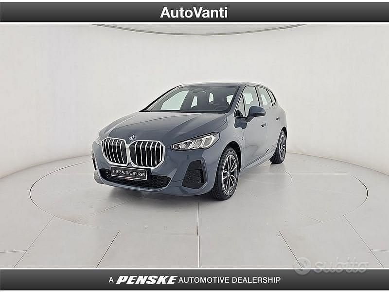 Grigio Nuova 2025 BMW 225 Active Tourer Shadowline Monovolume | 38.900 € (Buon prezzo) - Immagine 1/4