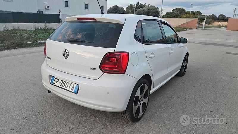Usata VW Polo R-line 90 CV (66 kW) 2013 Bianco Utilitaria