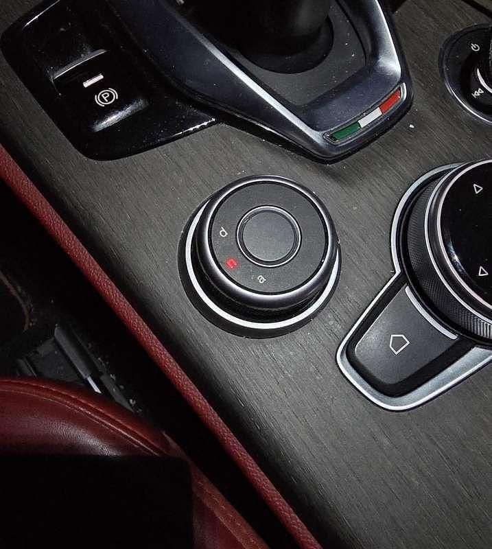 Usata Alfa Romeo Stelvio Ti 209 CV (153 kW) 2020 SUV
