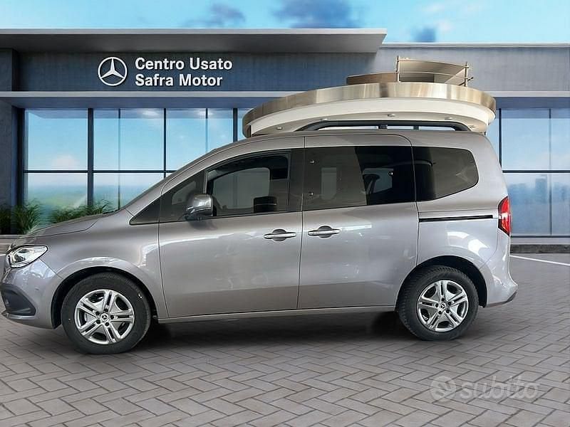 Usata Mercedes 180 116 CV (85 kW) 2024 Grigio Berlina