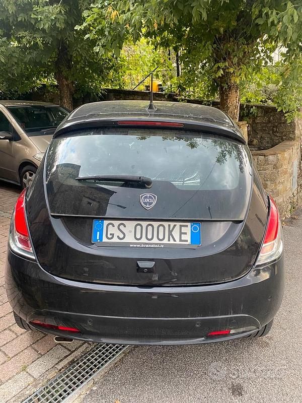 Usata Lancia Ypsilon 2024 Nero Utilitaria