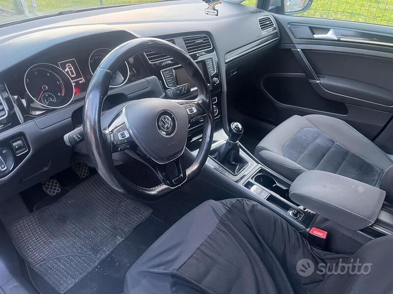 Usata VW Golf VII Comfortline 110 CV (80 kW) 2014 Grigio Berlina