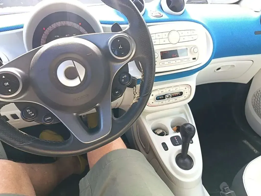 Usata Smart ForTwo Cabrio Proxy 71 CV (52 kW) 2016 Blu/azzurro Cabrio