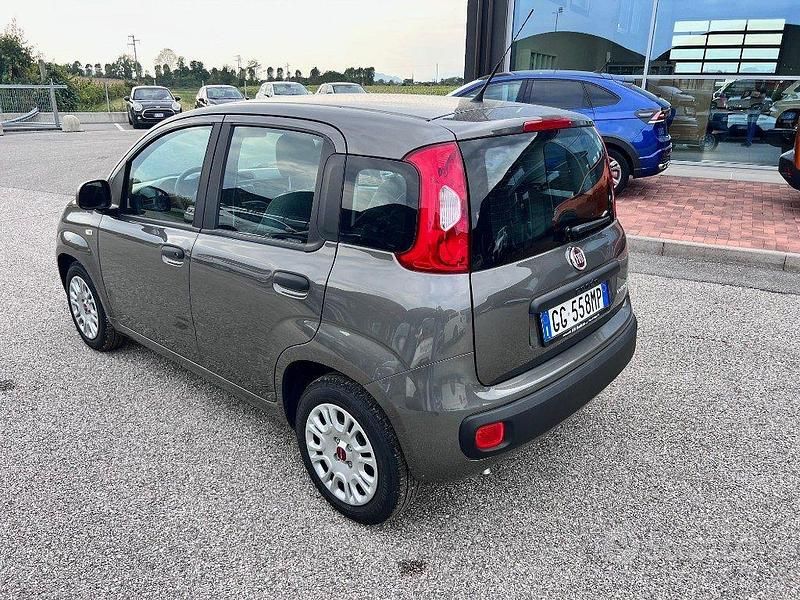 Usata Fiat Panda S 70 CV (51 kW) 2021 Grigio scuro Utilitaria