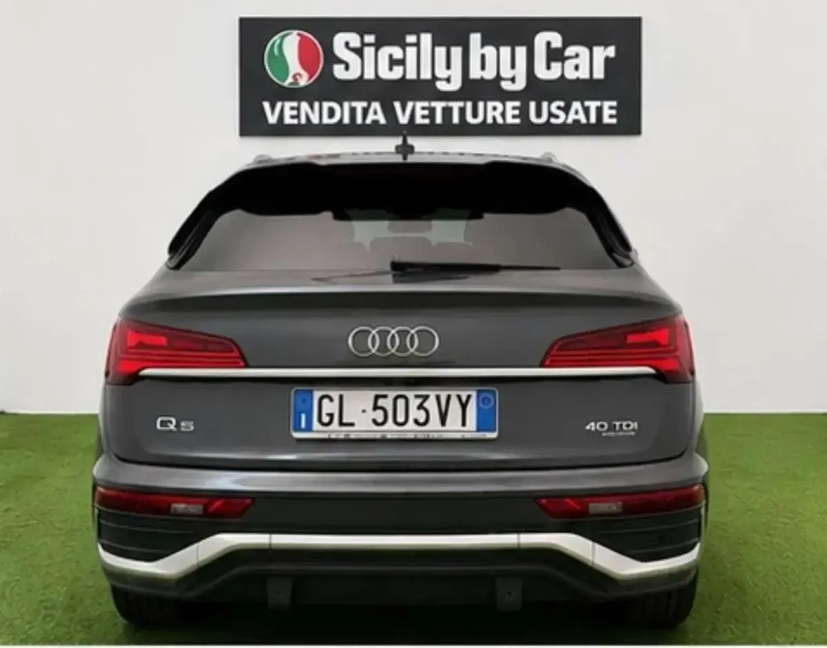 Usata Audi Q5 Sportback S-Line 204 CV (150 kW) 2022 Daytona grey pearl effect SUV
