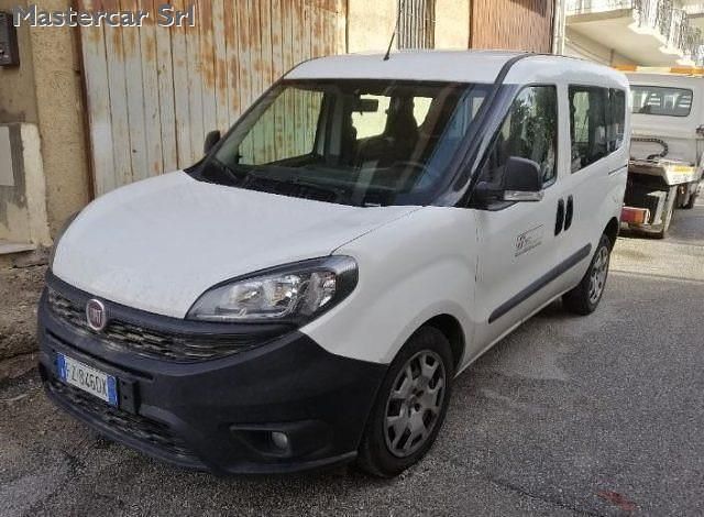Usata Fiat Doblò Easy 95 CV (69 kW) 2019 Bianco Monovolume