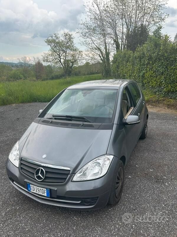 Usata Mercedes A160 95 CV (69 kW) 2010 Grigio Berlina