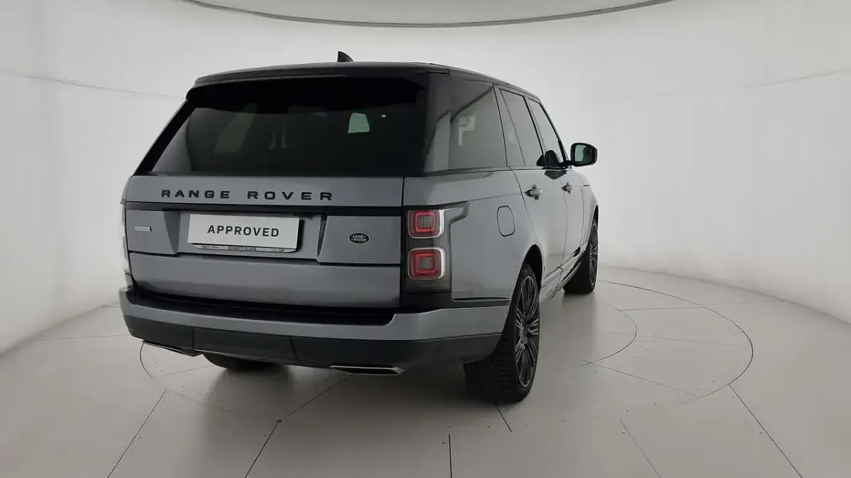 Usata Land Rover Range Rover Autobiography 300 CV (220 kW) 2021 Grigio scuro SUV