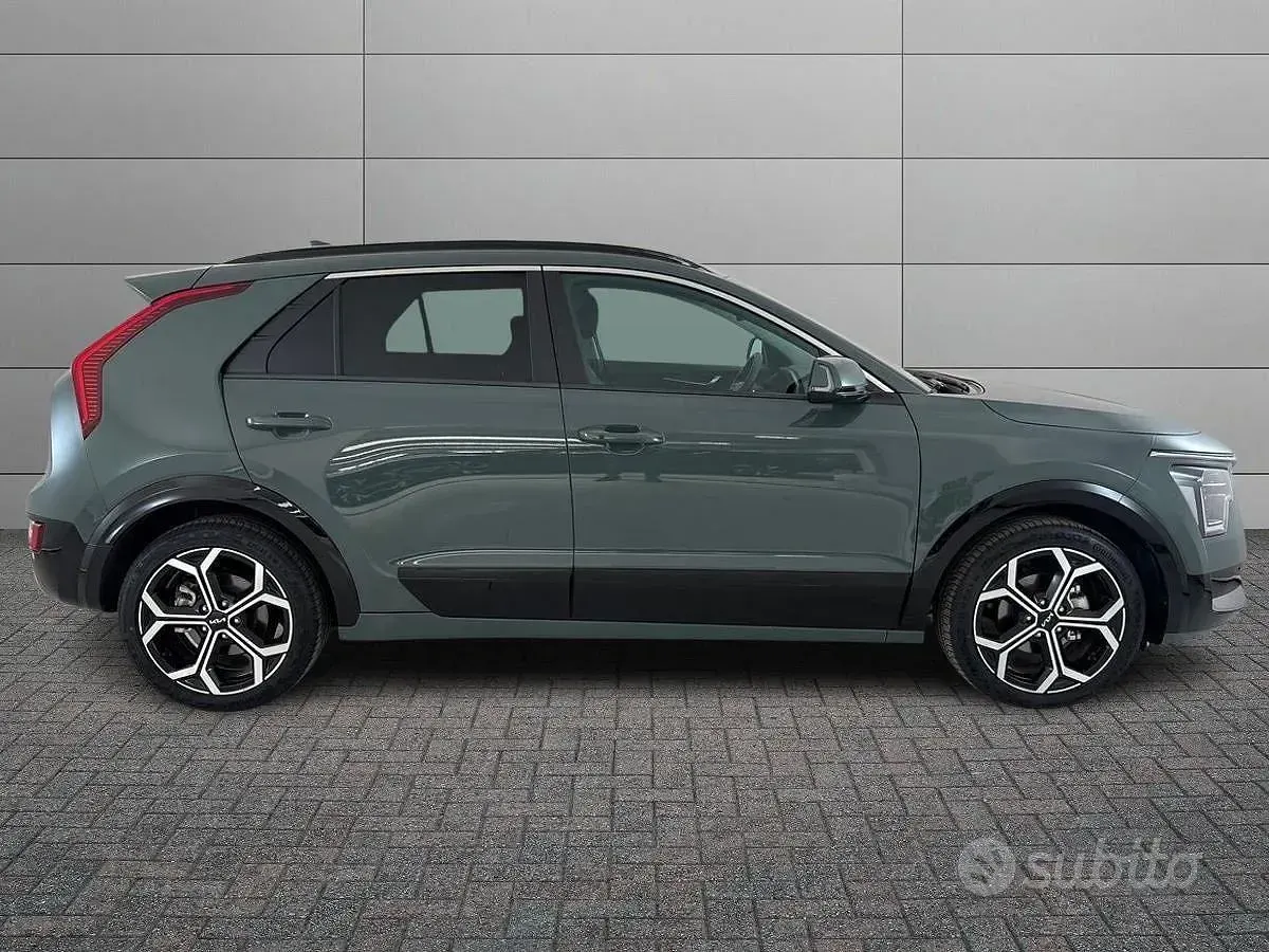 Usata Kia Niro 93 CV (68 kW) 2025 Verde SUV