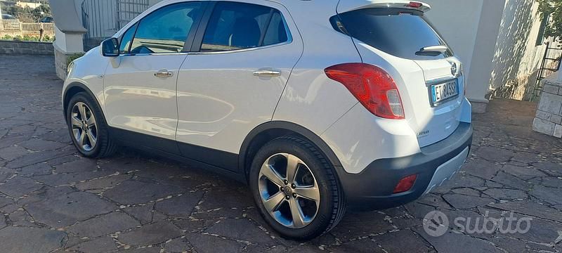 Usata Opel Mokka Cosmo 116 CV (85 kW) 2014 Bianco SUV