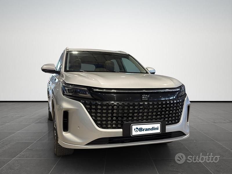 Usata DFSK E5 102 CV (75 kW) 2024 Grigio SUV