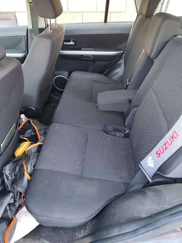 Usata Suzuki Grand Vitara 129 CV (94 kW) 2012 Grigio SUV