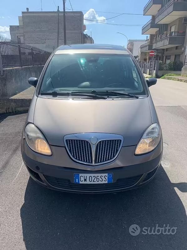 Usata Lancia Musa 2005 Verde Monovolume