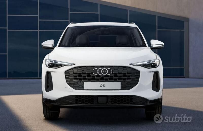 Nuova Audi Q5 Business 204 CV (150 kW) 2025 Bianco arkona SUV