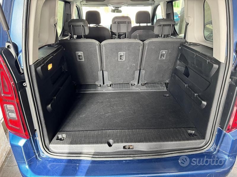 Usata Opel Combo Life Innovation 101 CV (74 kW) 2020 Blu Monovolume