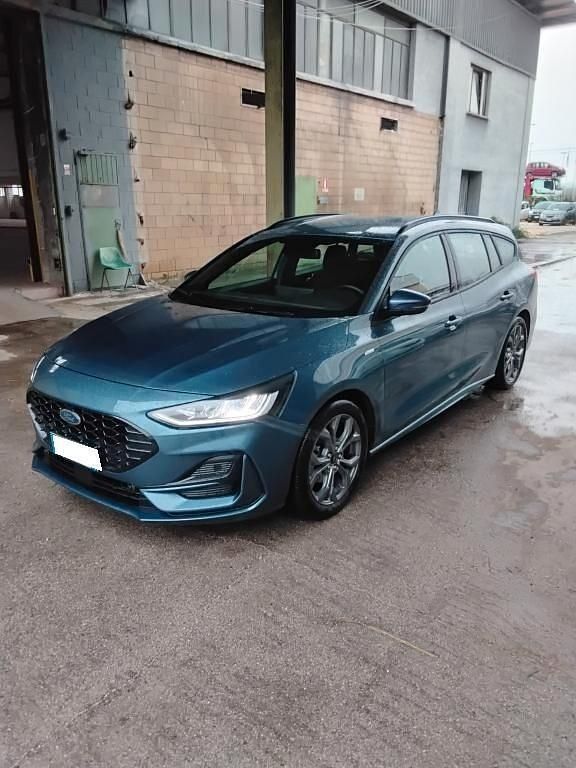 Blue metallic Usata 2025 Ford Focus ST-Line Station wagon | 18.000 € (Super prezzo) - Immagine 1/4