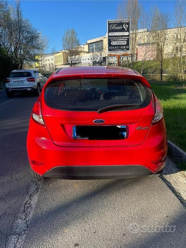 Usata Ford Fiesta 2016 Rosso Berlina