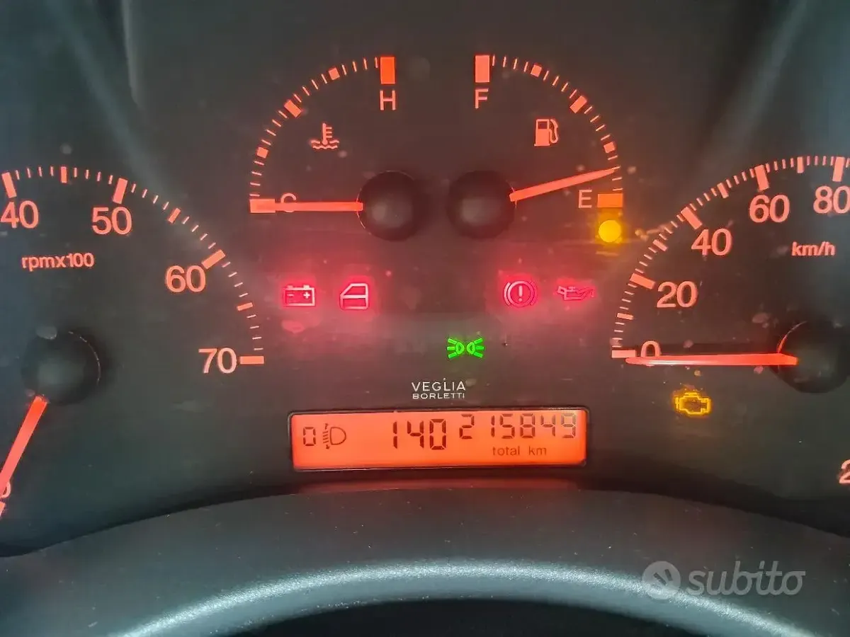 Usata Fiat Punto 60 CV (44 kW) 2001 Nero Utilitaria