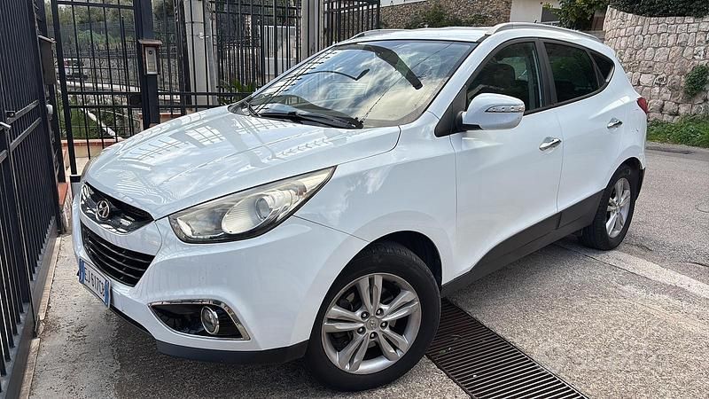 Usata Hyundai ix35 Classic 136 CV (100 kW) 2011 Bianco SUV