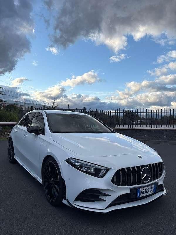 Usata Mercedes A180 AMG line 116 CV (85 kW) 2018 Berlina