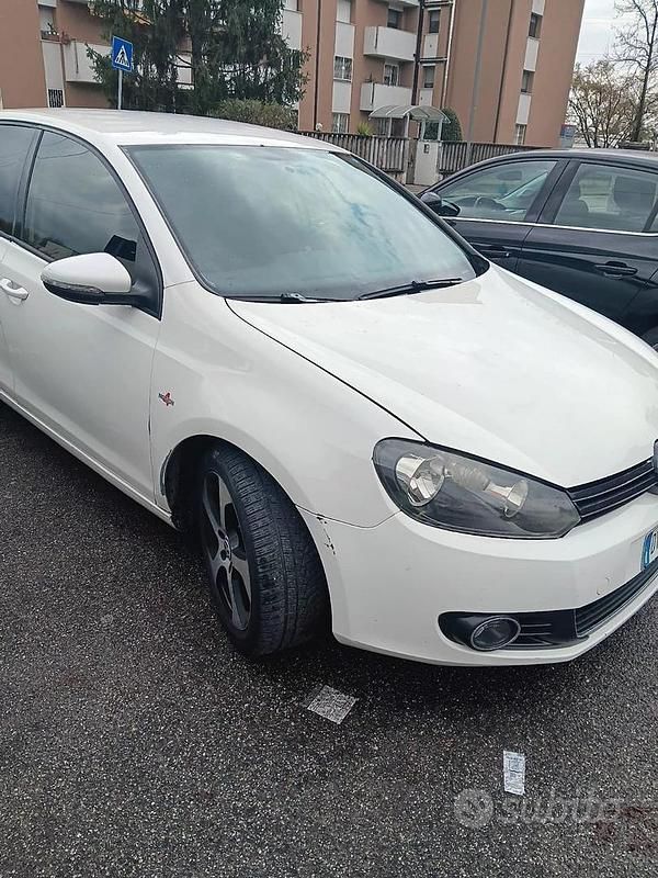 Usata VW Golf VI Highline 140 CV (102 kW) 2009 Bianco Utilitaria