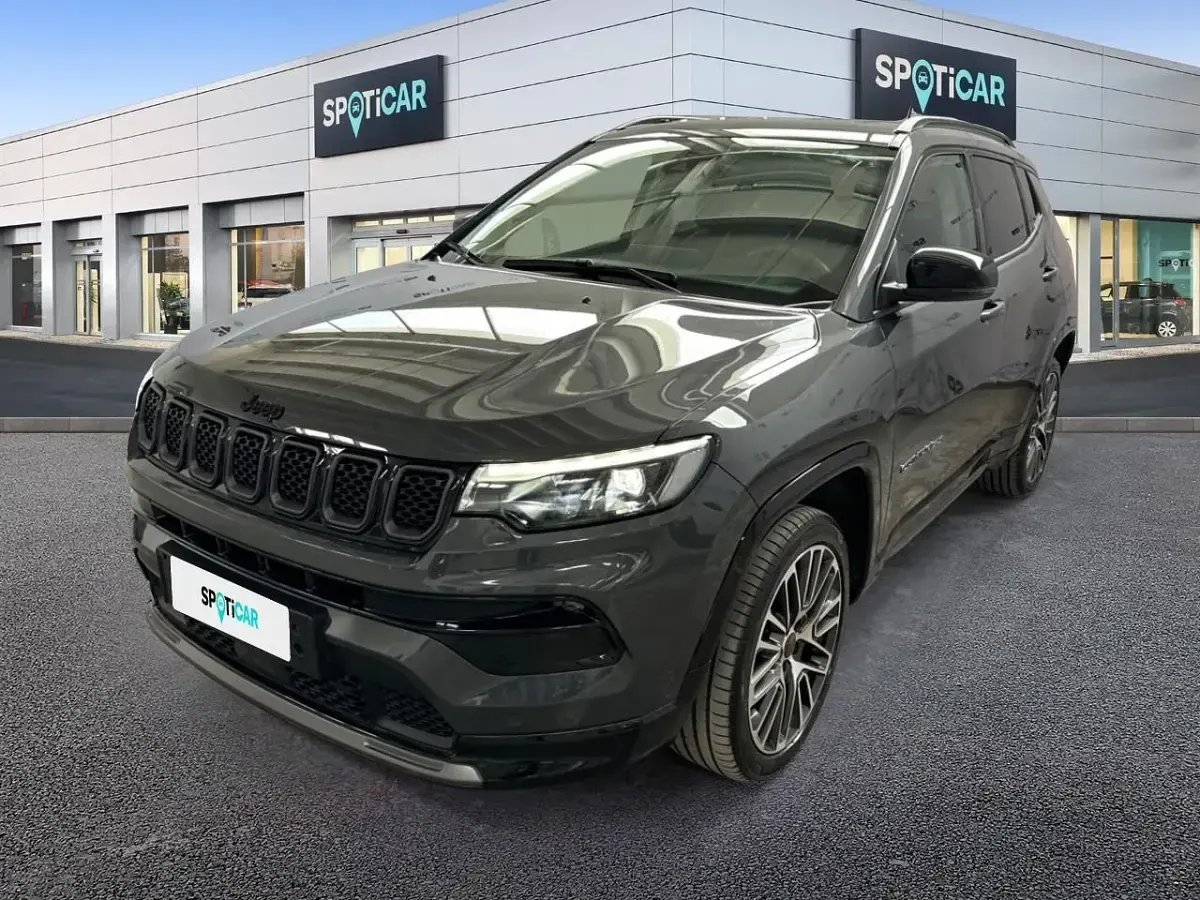 Gebraucht Jeep Compass Summit 131 PS (96 kW) 2025 SUV
