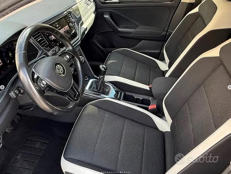 Usata VW T-Roc 116 CV (85 kW) 2018 SUV