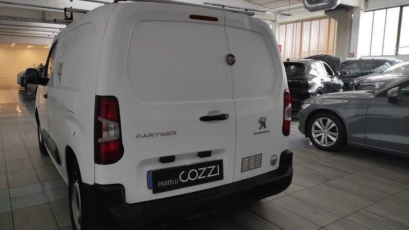 Usata Peugeot Partner Premium 131 CV (96 kW) 2019 Bianco Monovolume