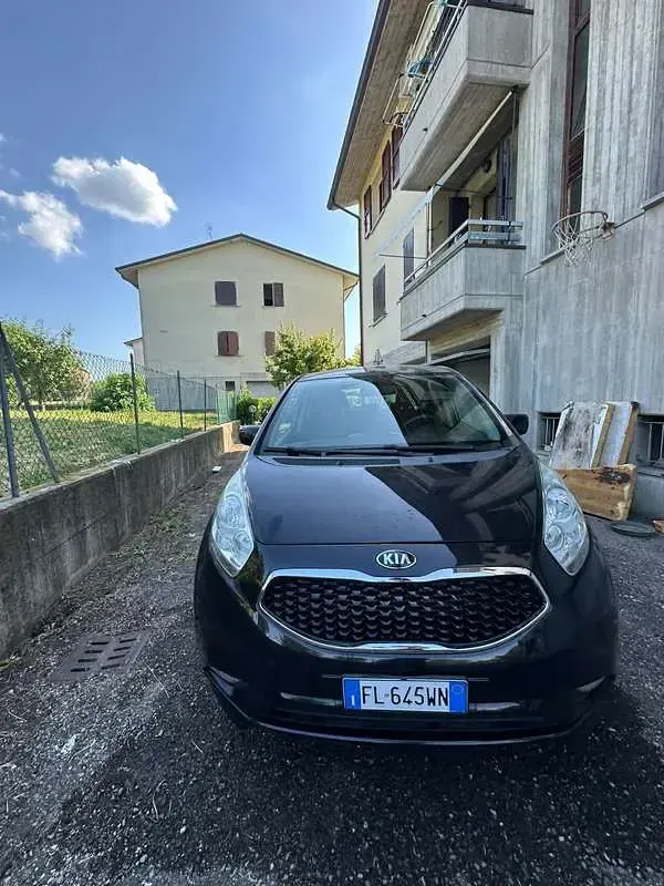 Usata Kia Venga 90 CV (66 kW) 2017 Utilitaria