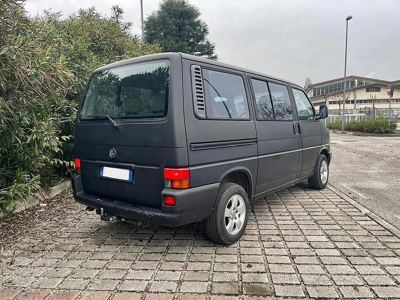 Usata VW Transporter 102 CV (75 kW) 1997 Nero Furgone