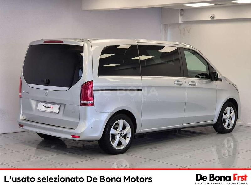Usata Mercedes V250 190 CV (139 kW) 2021 Argento Monovolume