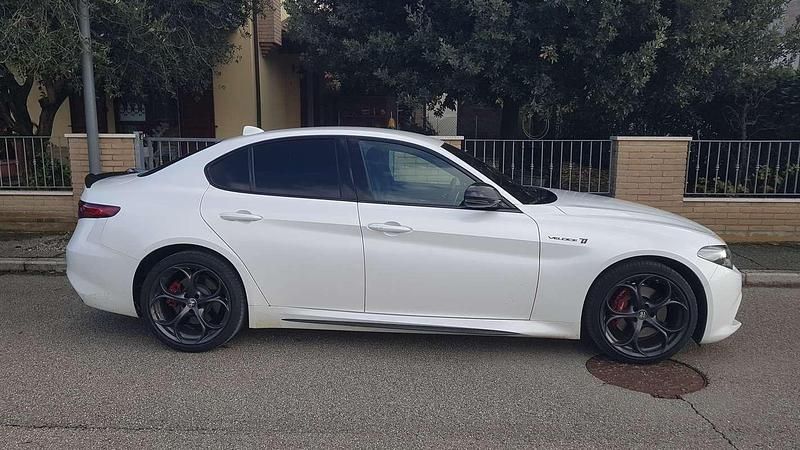 Usata Alfa Romeo Giulia Ti 211 CV (155 kW) 2018 Bianco Berlina