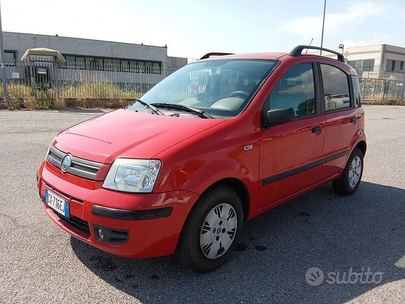 Usata Fiat Panda Dynamic 60 CV (44 kW) 2006 Rosso Utilitaria