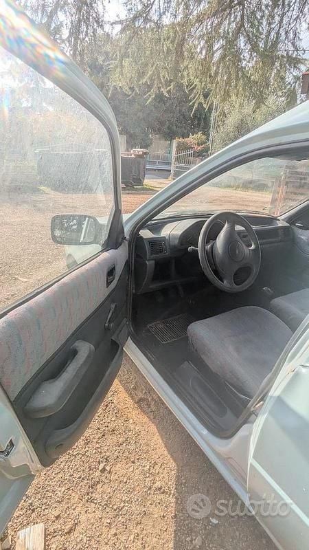 Usata Ford Courier 1995 Grigio Monovolume