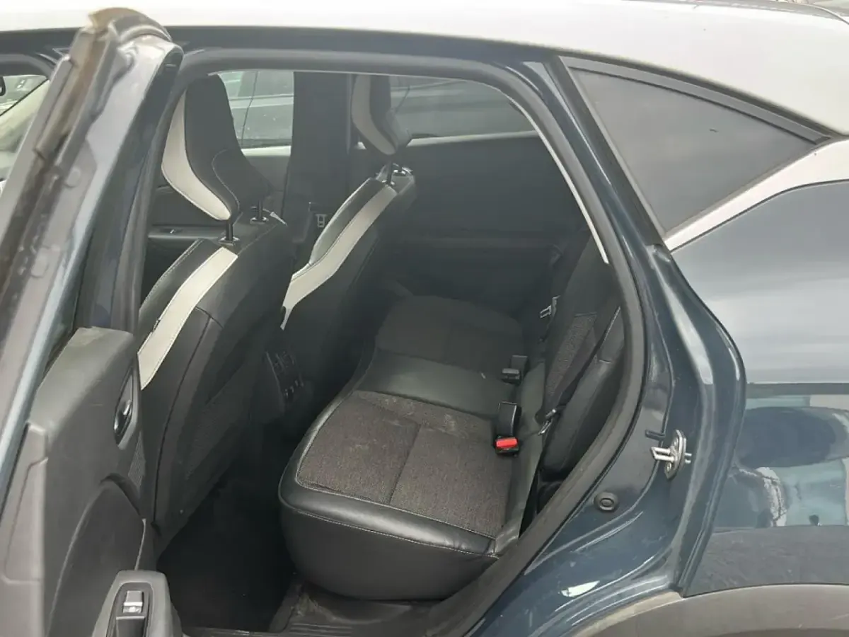Usata Renault Captur Intens 145 CV (106 kW) 2023 Blu SUV