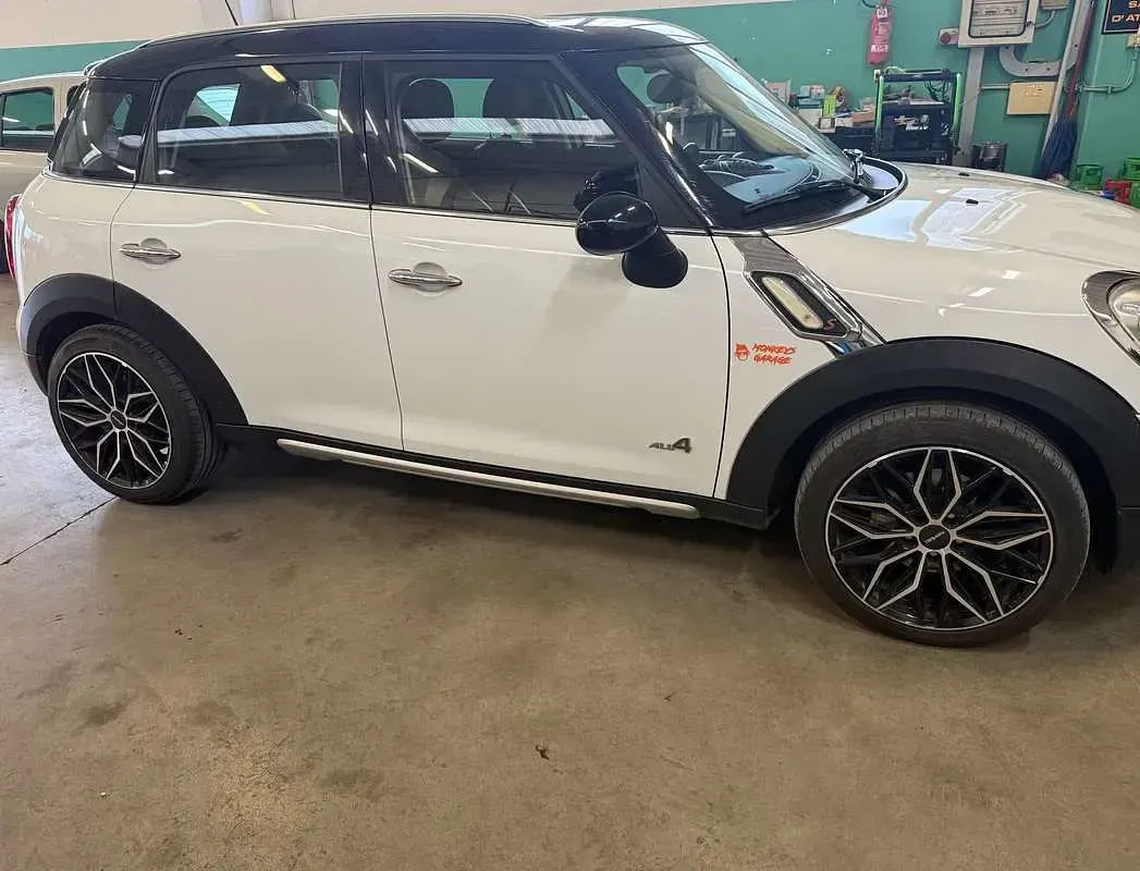 Usata Mini Countryman 143 CV (105 kW) 2015 Bianco SUV